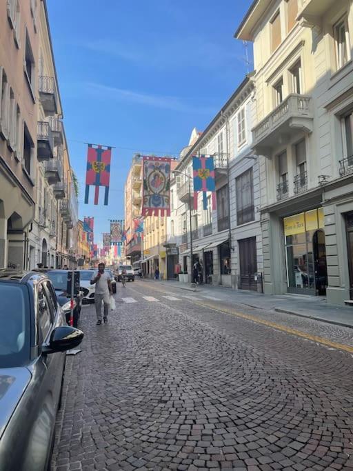 Centro Storico-Mansarda Verde Con Terrazzino E A/C 아스티 외부 사진