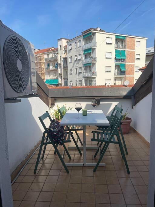 Centro Storico-Mansarda Verde Con Terrazzino E A/C 아스티 외부 사진